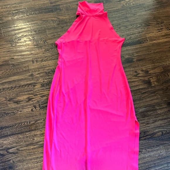 Norma Kamali Revolve Halter Turtle Gown - Picture 2 of 5